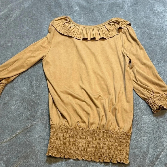 Cha Cha Vente Ruffle Shirt | Mustard | Camel Color | Ruffles | Shirt with Ruffle - Picture 8 of 9